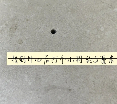 港闸瓷砖空鼓维修公司专业解答在瓷砖铺贴过程中，如果砂料搅拌不均匀，将会带来以下问题